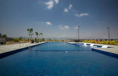 Swimming Pool with Sun Deck